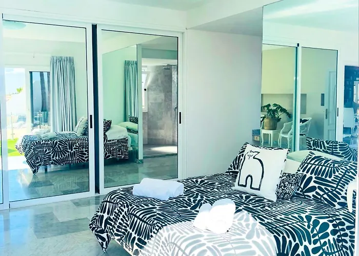 فيلة Casa Callao Icor